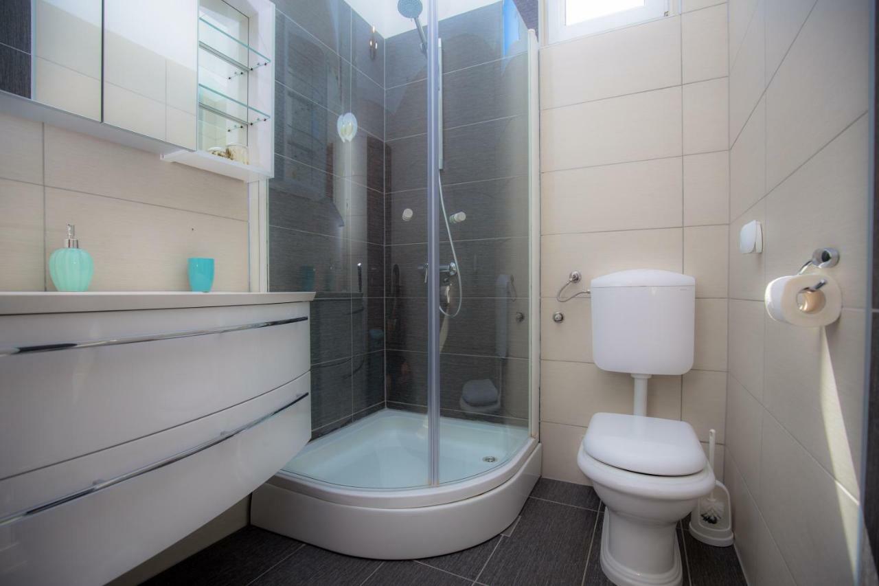 Apartman Marko Примоштен Екстер'єр фото